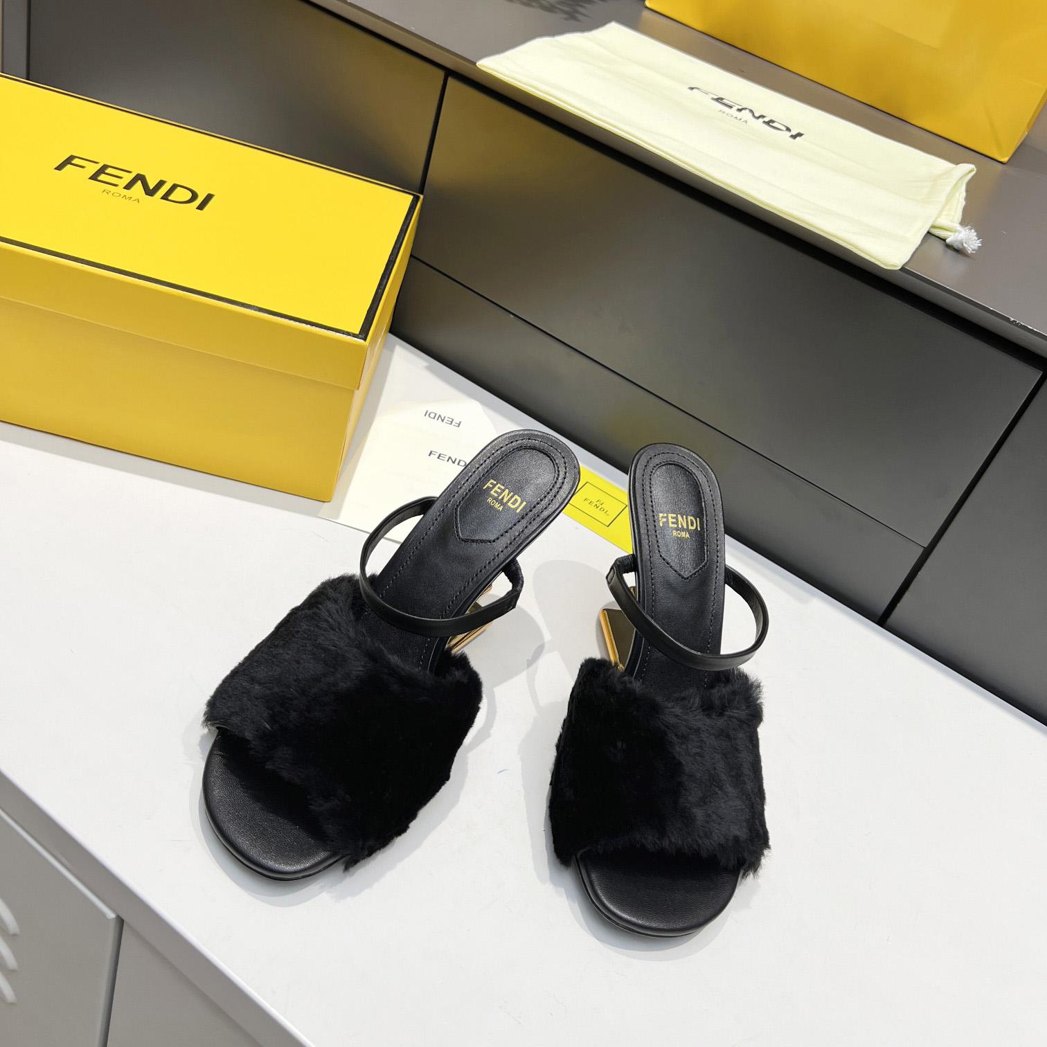 Fendi First Schwarze Nerz-Sandalen mit mittlerem Absatz - EUR FASHION