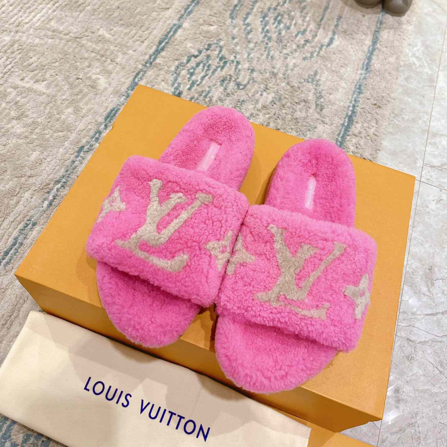 Louis Vuitton Paseo Flat Comfort Mule - EUR FASHION