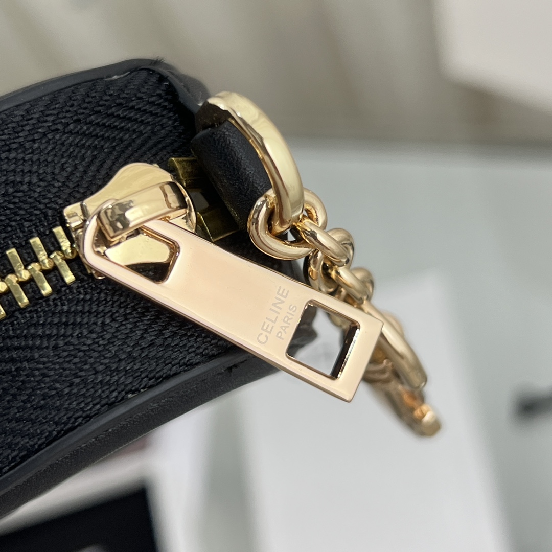 Celine Geldbörse mit Haken Cuir Triomphe aus glattem Kalbsleder - EUR FASHION