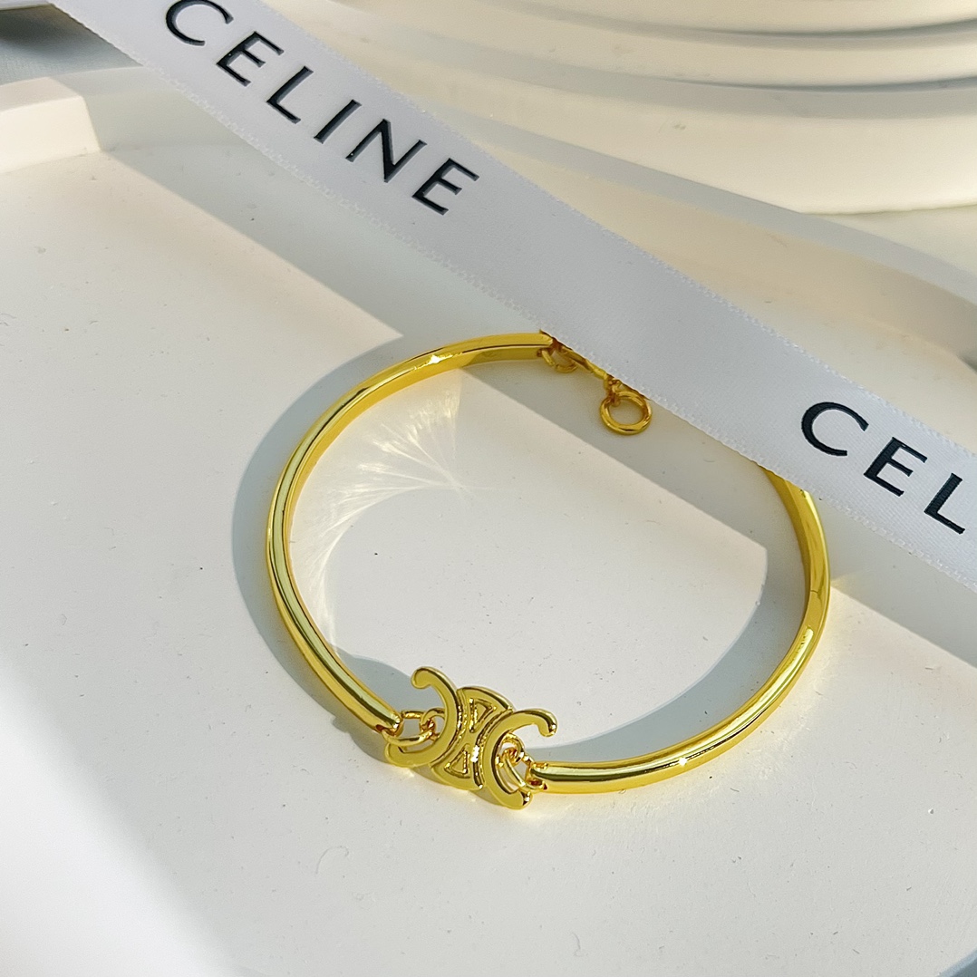Celine Triomphe Gelenkarmband aus Messing mit Goldfinish - EUR FASHION