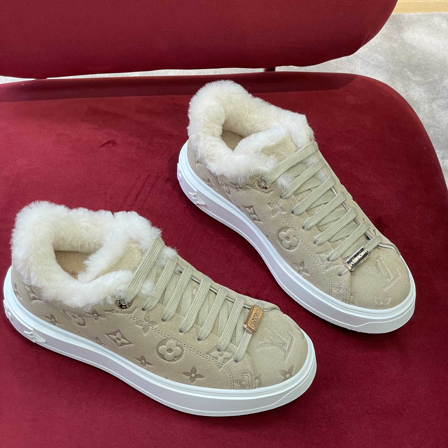 Louis Vuitton Time Out Sneakers (in britischer Größe) 1AADZ9 - EUR FASHION