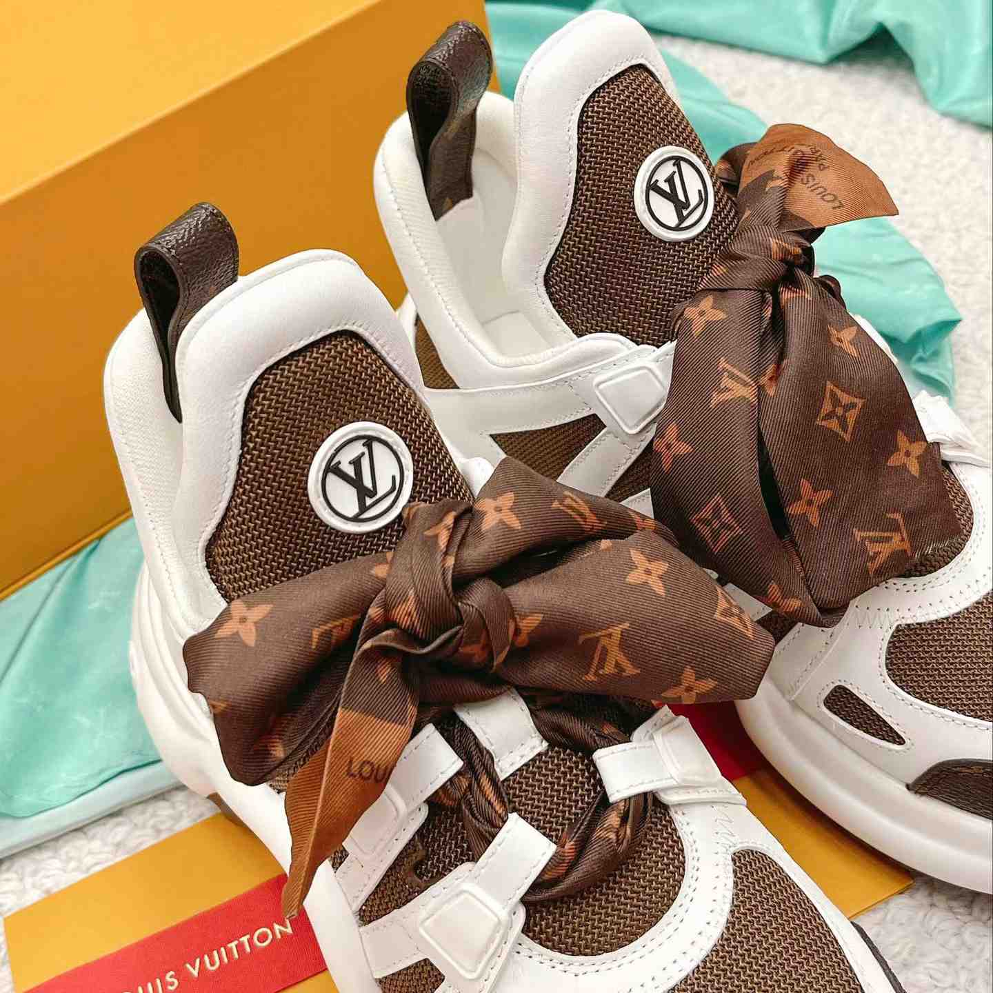 Louis Vuitton LV Archlight Sneaker (in britischer Größe) 1AACQC - EUR FASHION