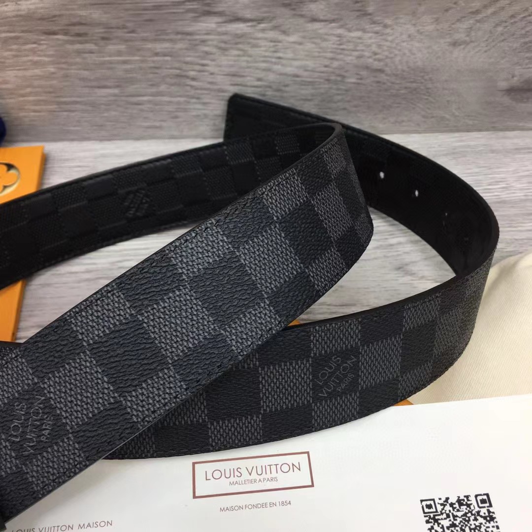 Louis Vuitton Neo Inventeur Reversible 40MM M9234S - EUR FASHION