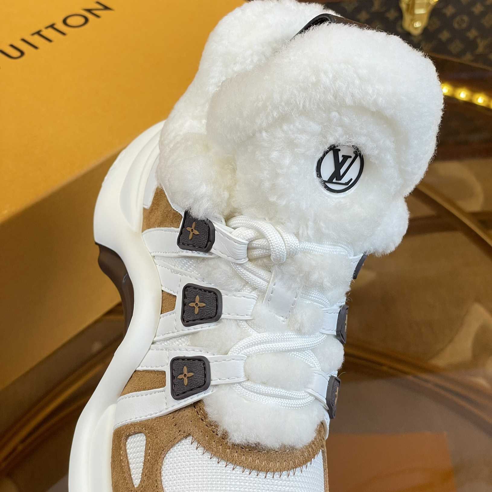 Louis Vuitton LV Archlight Sneaker 1AACQM - EUR FASHION