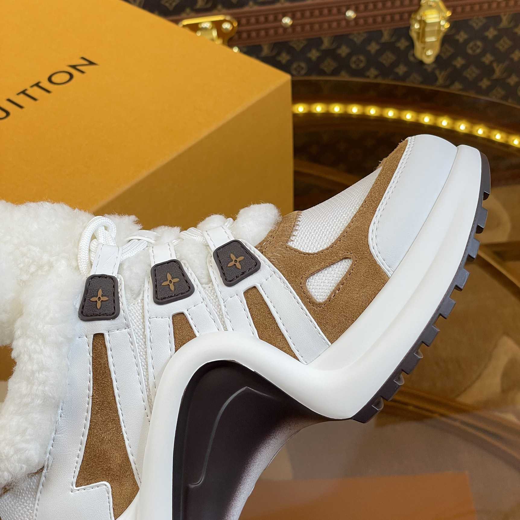 Louis Vuitton LV Archlight Sneaker 1AACQM - EUR FASHION