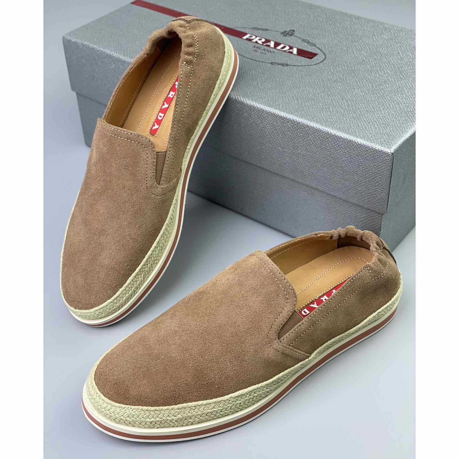 Prada Slipper für Herren - EUR FASHION