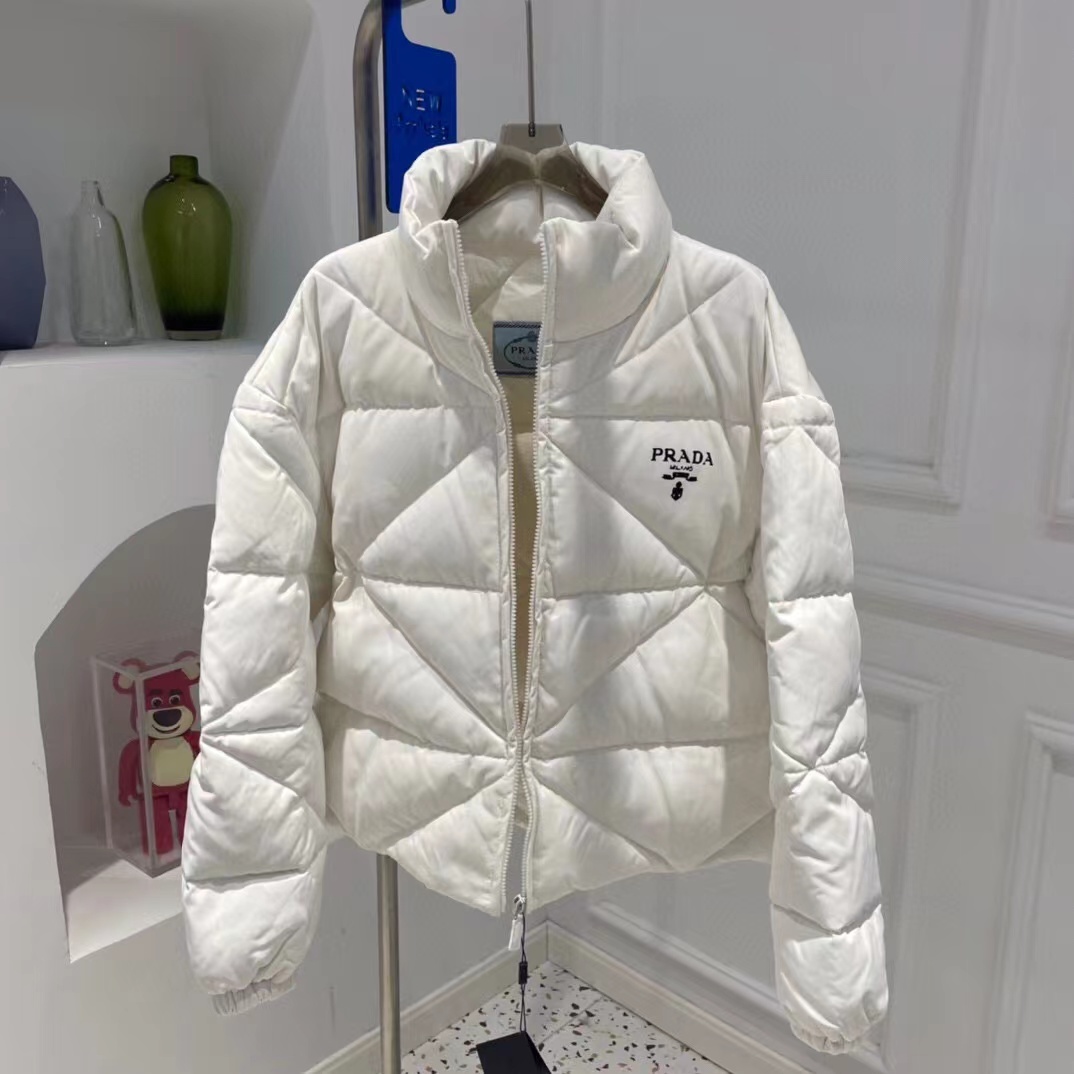 Prada Re-Nylon Daunenjacke - EUR FASHION
