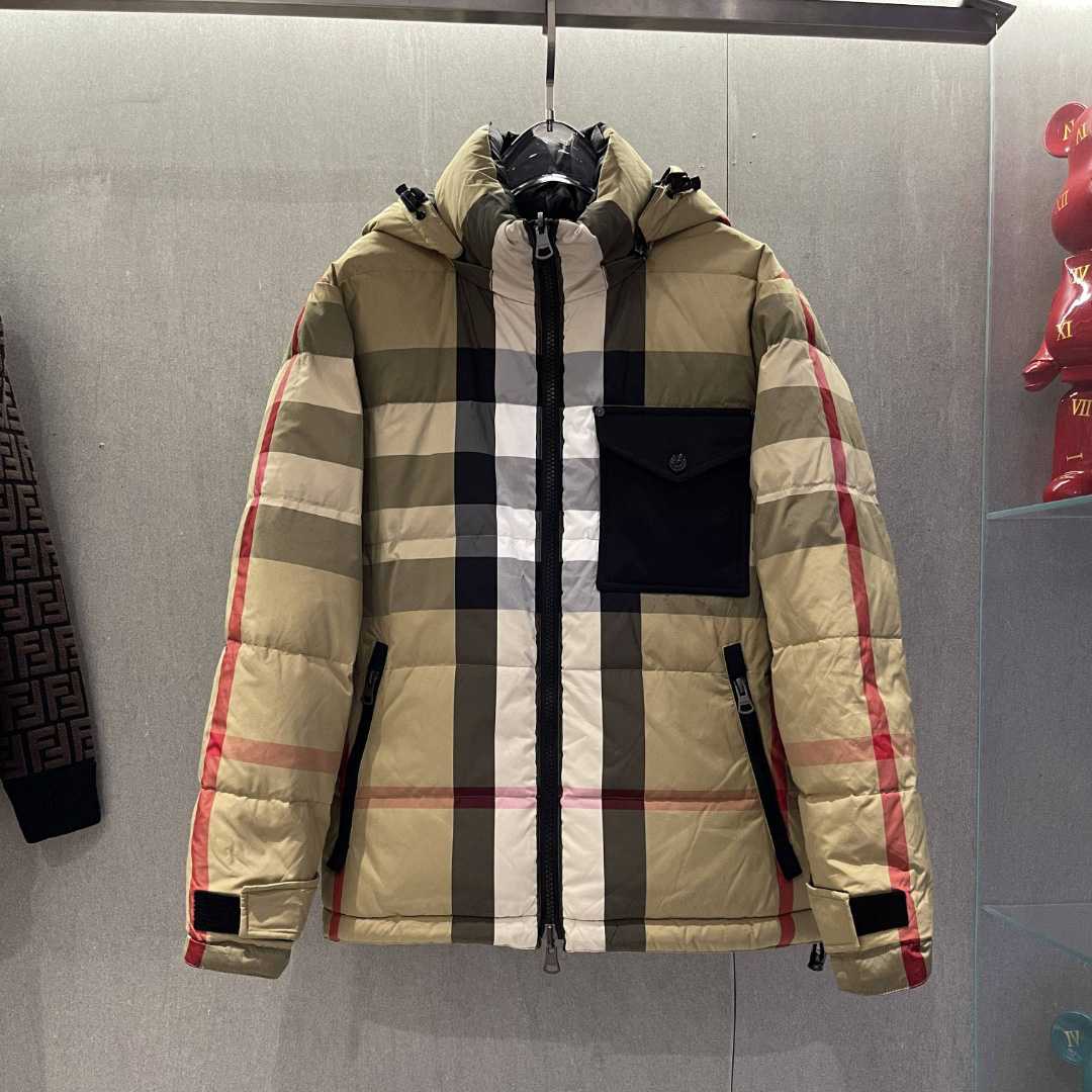 Burberry Wende-Pufferjacke aus Nylon mit übertriebenem Karomuster - EUR FASHION