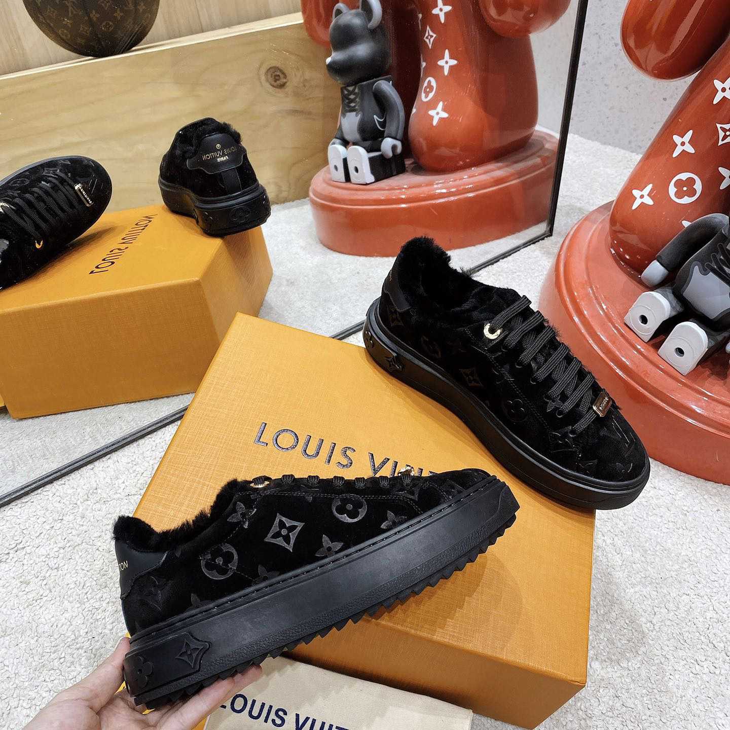 Louis Vuitton Time Out Sneakers - EUR FASHION