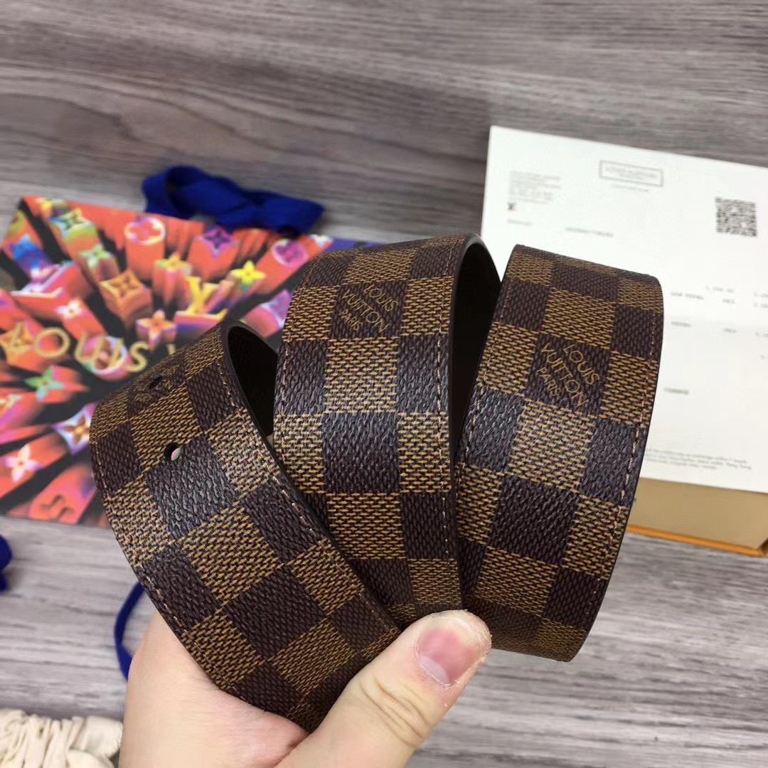 Louis Vuitton LV Initiales 40MM Wendegürtel M0212W - EUR FASHION