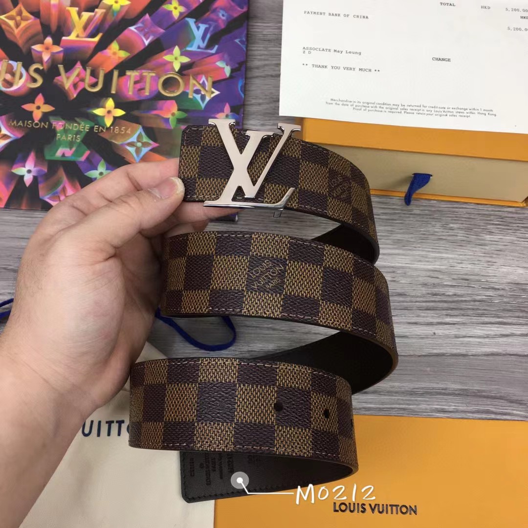 Louis Vuitton LV Initiales 40MM Wendegürtel M0212W - EUR FASHION