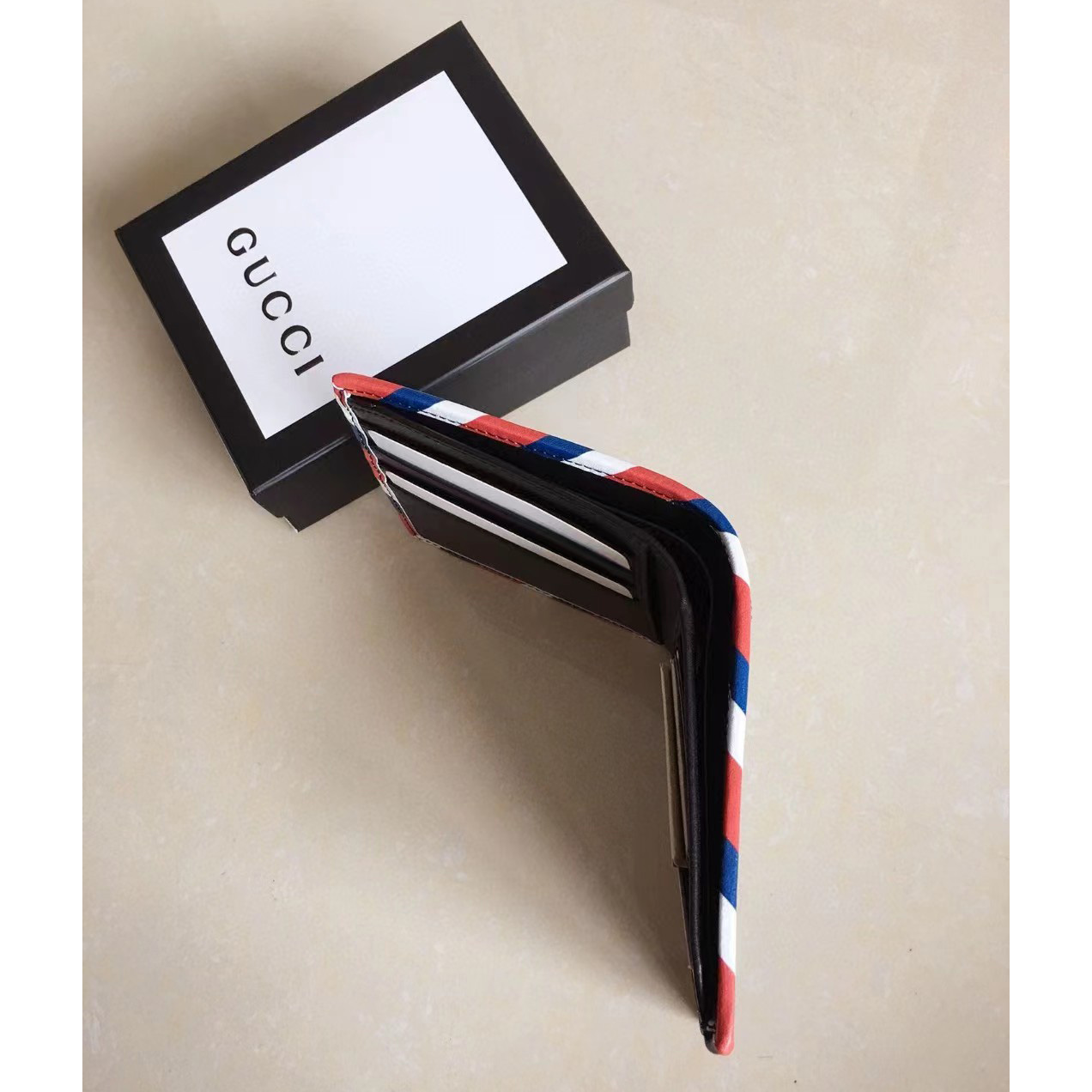 Gucci Bifold-Geldbörse (11-10-2CM) 496333 - EUR FASHION