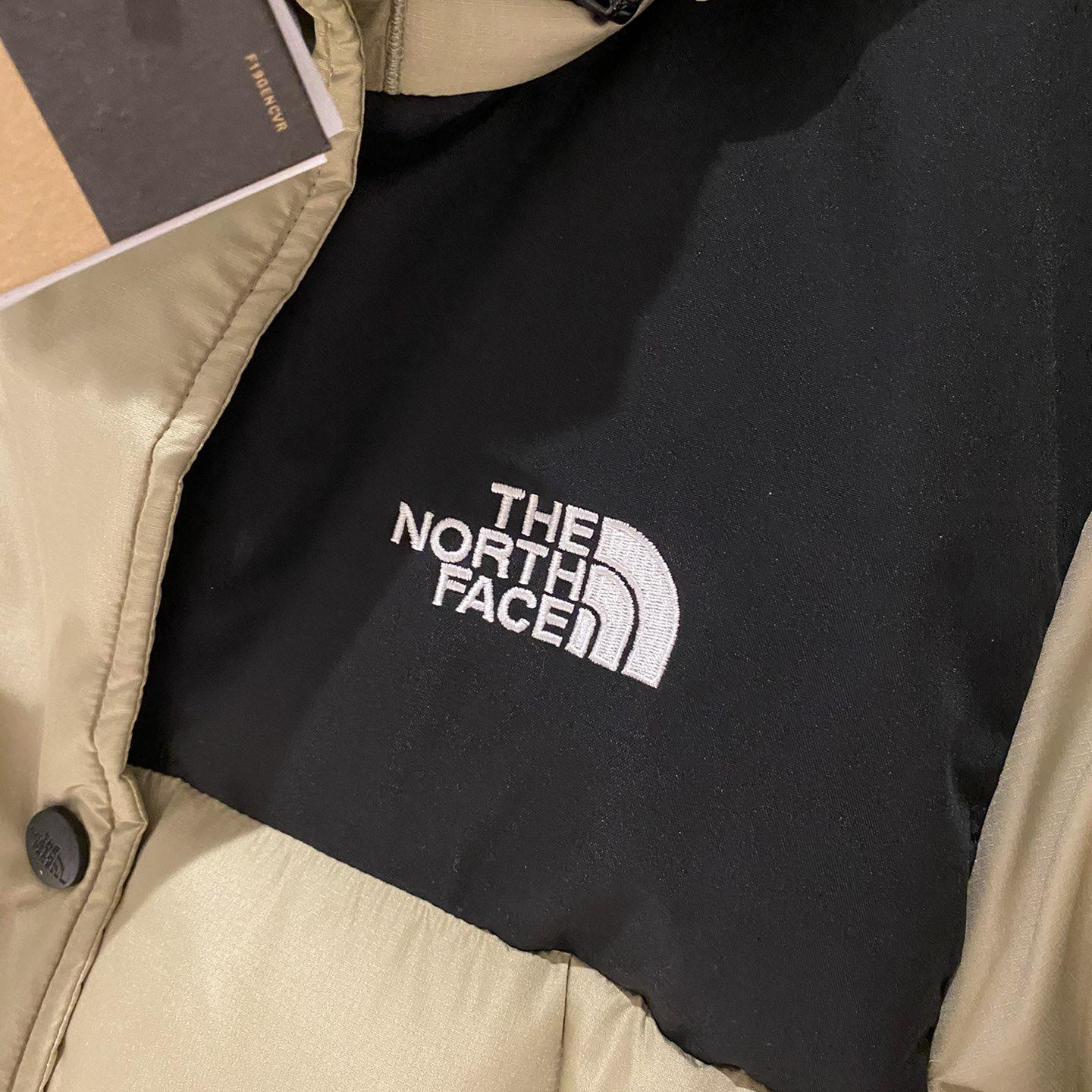 Wattierter Mantel mit aufgesticktem Logo von The North Face - EUR FASHION