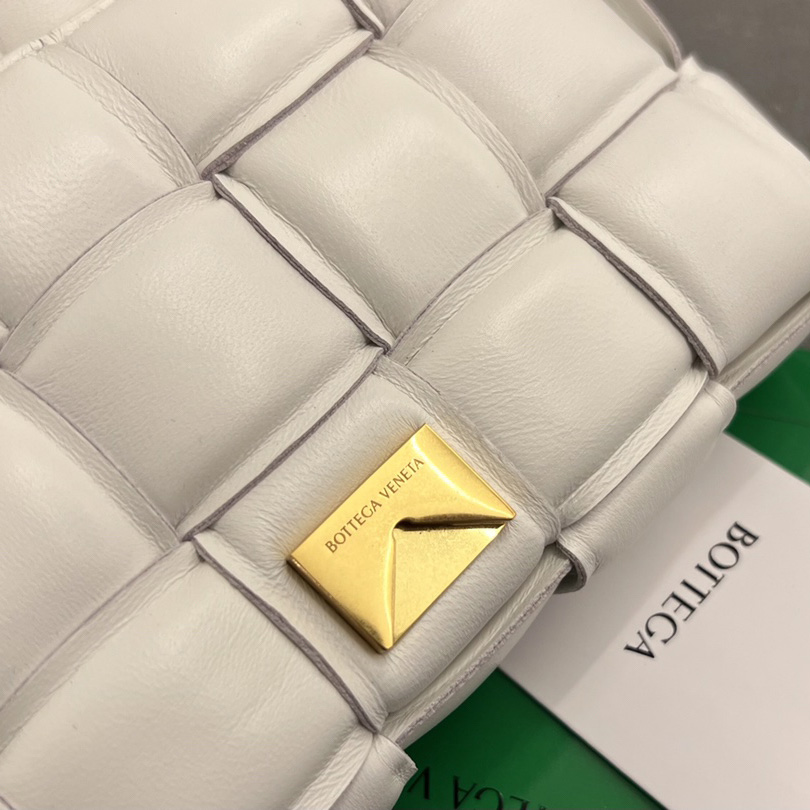 Kleine gepolsterte Kassette von Bottega Veneta - EUR FASHION
