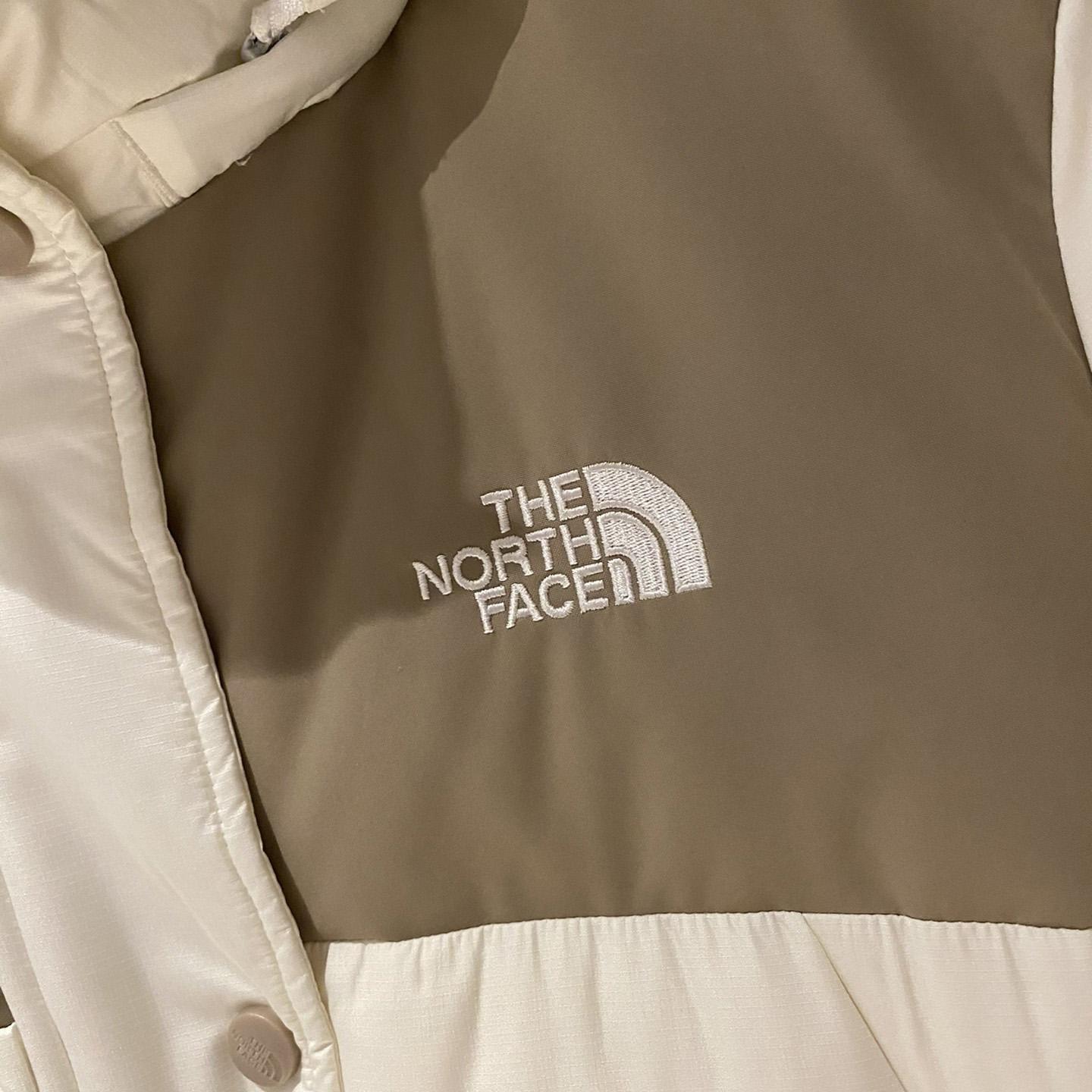 Wattierter Mantel mit aufgesticktem Logo von The North Face - EUR FASHION