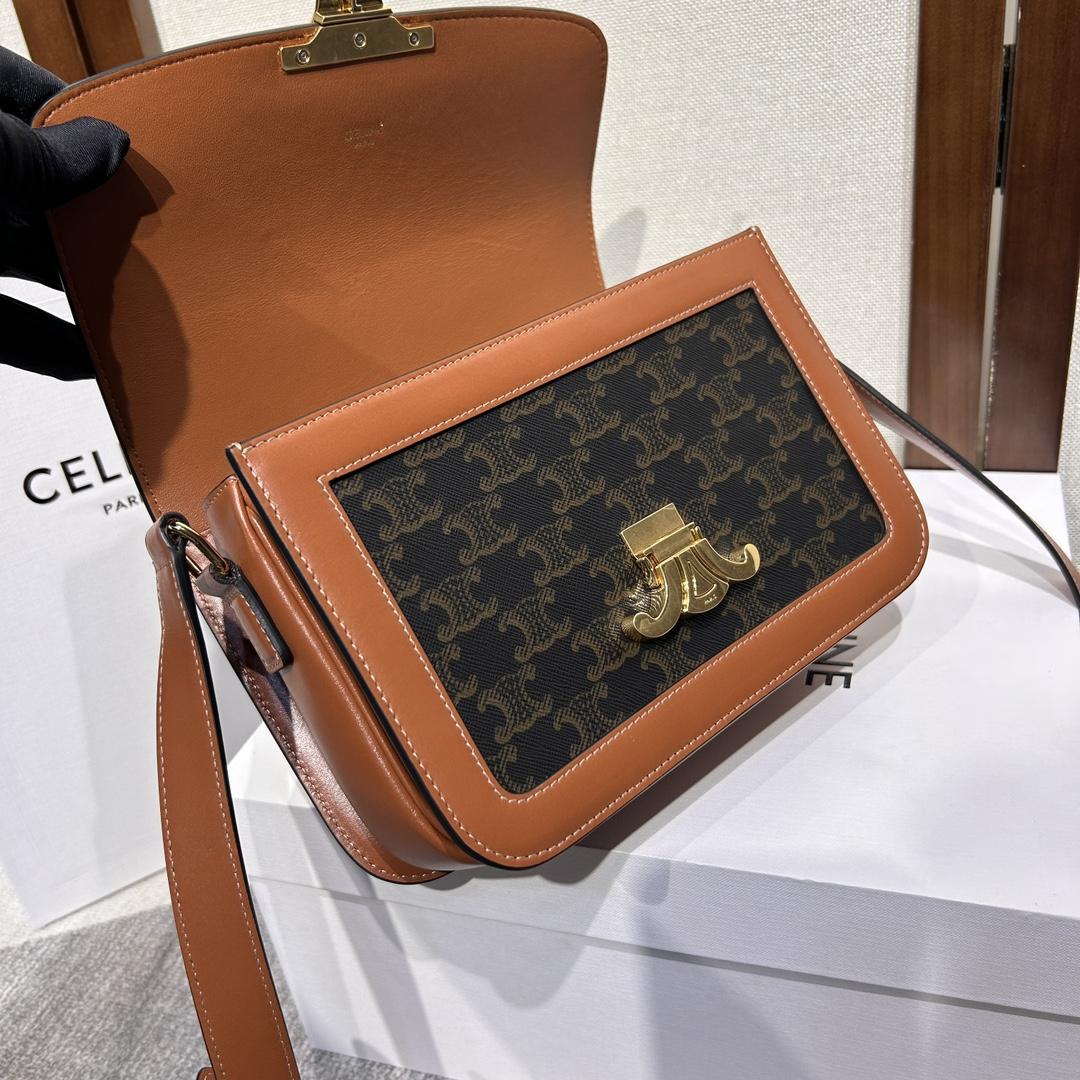 Celine Classique Triomphe-Tasche aus Triomphe-Canvas und Kalbsleder - EUR FASHION