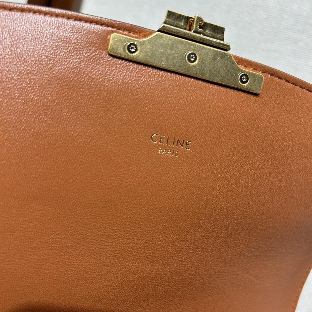 Celine Classique Triomphe-Tasche aus Triomphe-Canvas und Kalbsleder - EUR FASHION