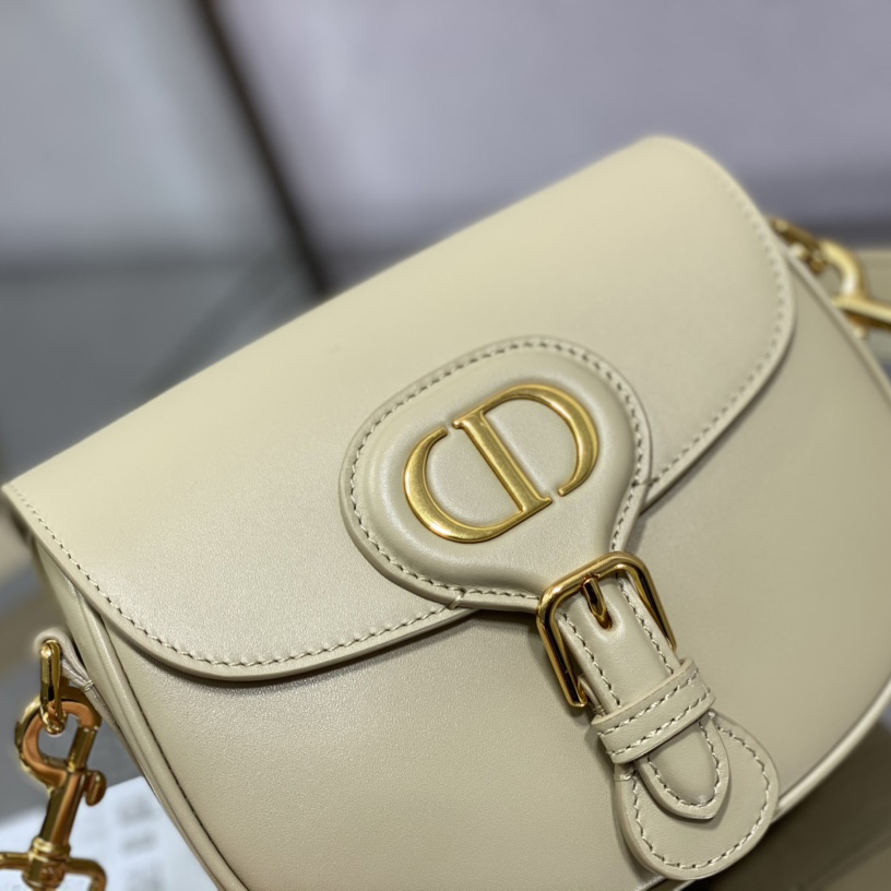 Kleine Dior-Bobby-Tasche von Dior (18–14–5 cm) - EUR FASHION