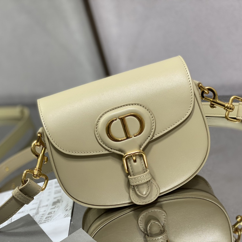 Kleine Dior-Bobby-Tasche von Dior (18–14–5 cm) - EUR FASHION