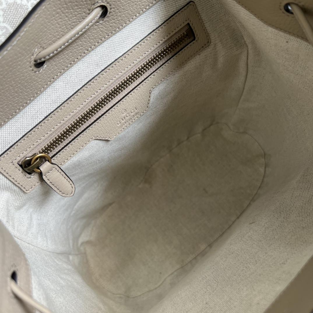 Gucci-Rucksack mit ineinandergreifendem G (26,5–30–13 cm) - EUR FASHION