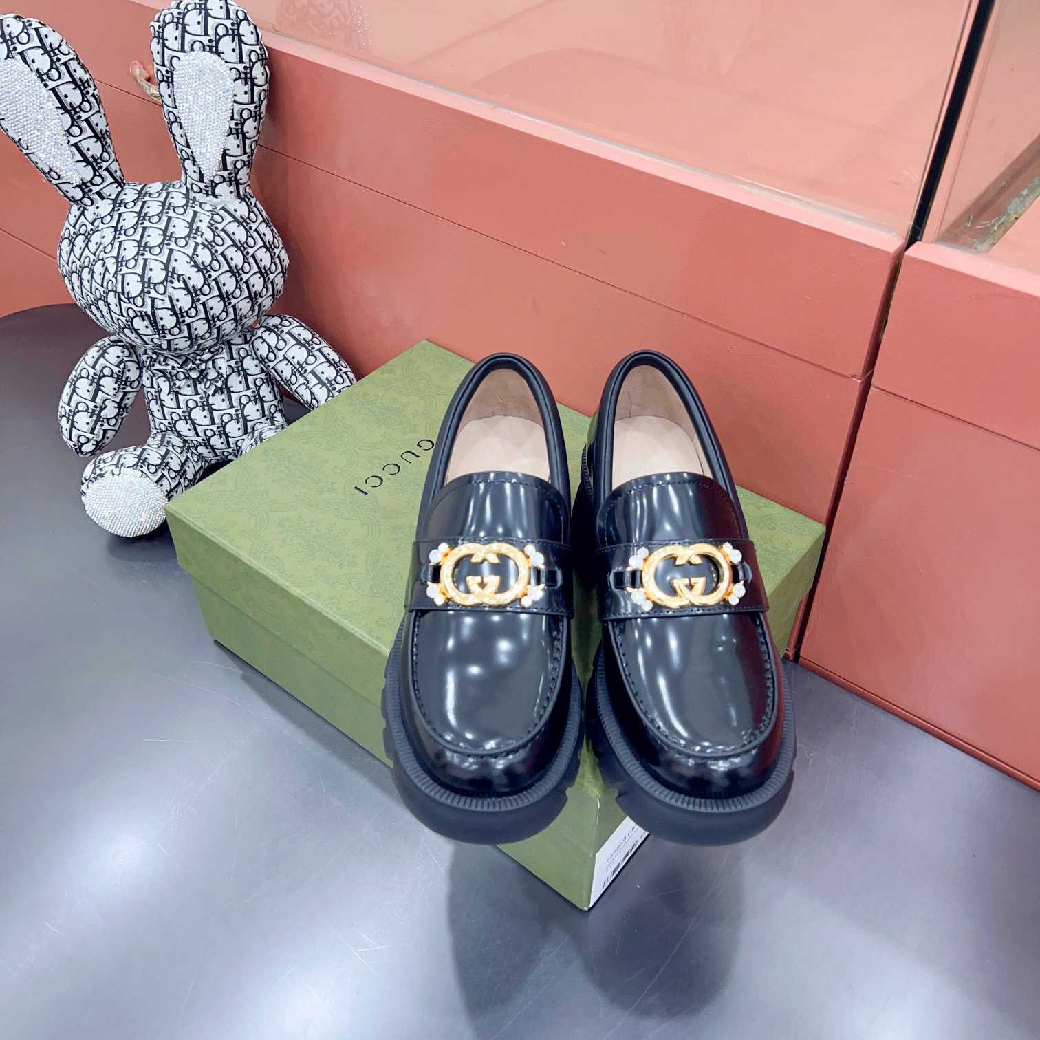 Gucci Damen-Loafer mit Lug-Sohle und ineinandergreifendem G - EUR FASHION