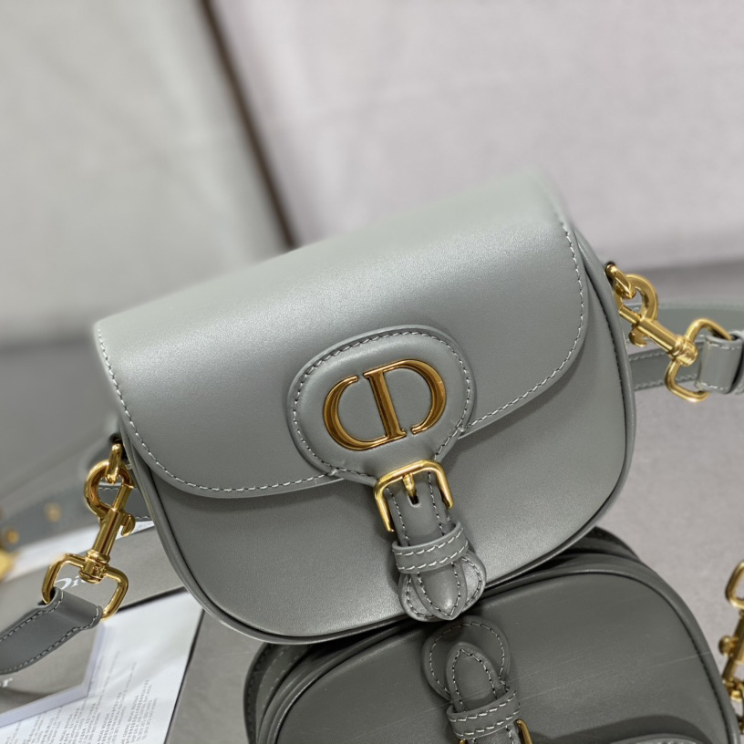 Kleine Dior-Bobby-Tasche von Dior (18–14–5 cm) - EUR FASHION
