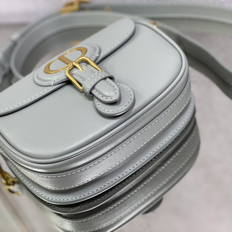 Kleine Dior-Bobby-Tasche von Dior (18–14–5 cm) - EUR FASHION