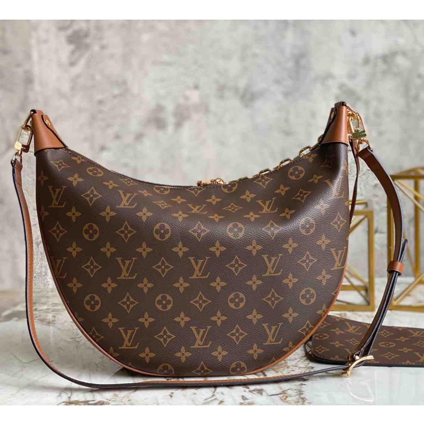 Louis Vuitton Loop Hobo (38-30-10 cm) M46311 - EUR FASHION