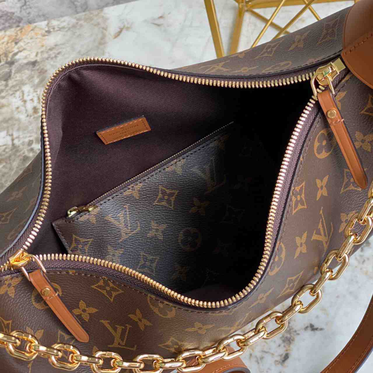 Louis Vuitton Loop Hobo (38-30-10 cm) M46311 - EUR FASHION