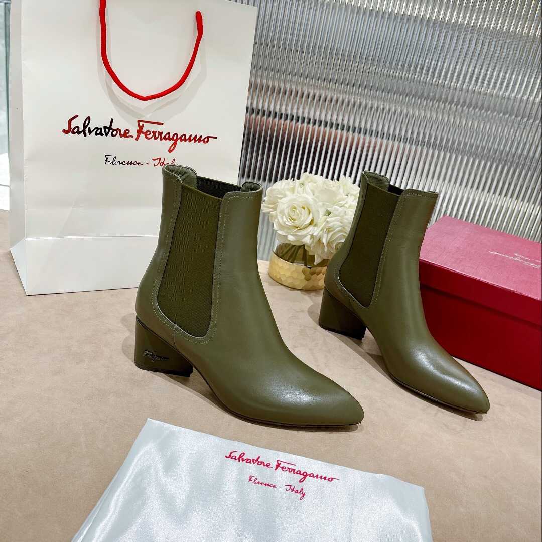 Ferragamo Lederstiefelette - EUR FASHION