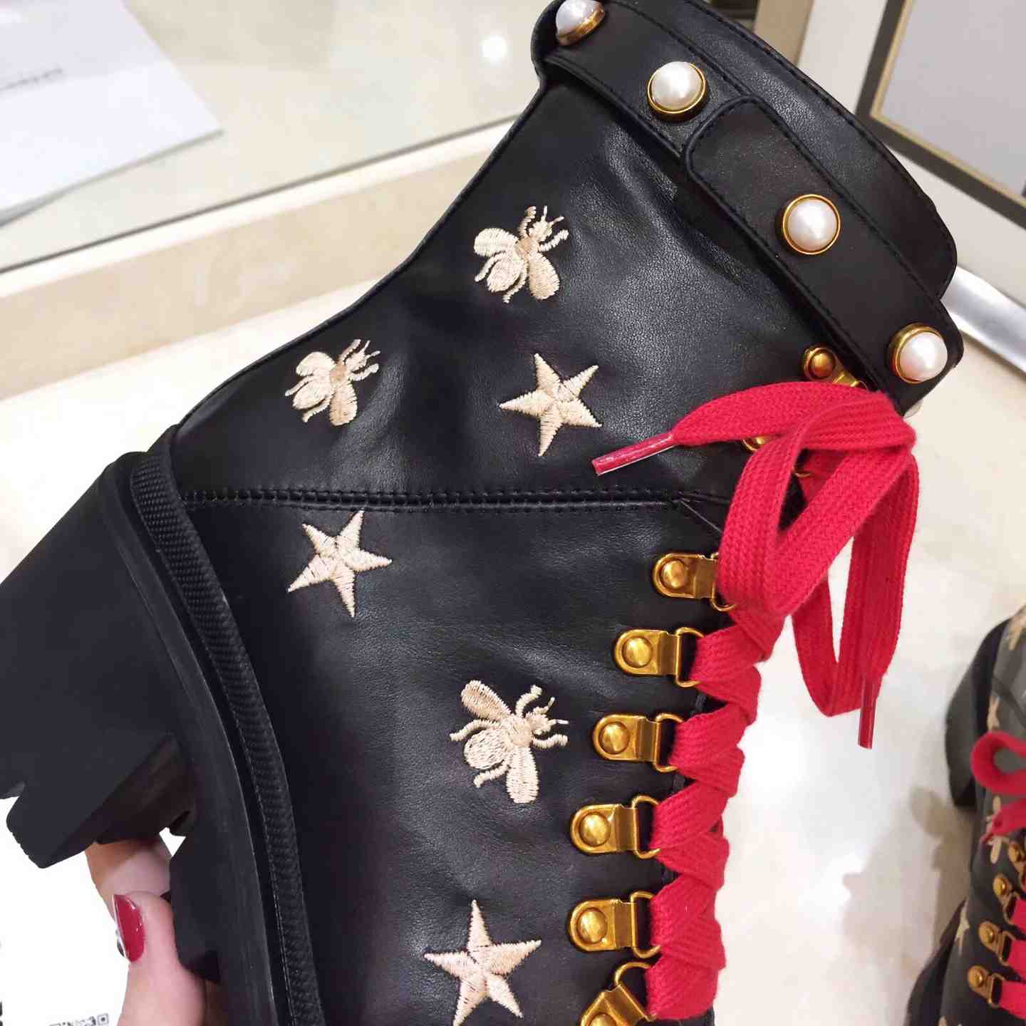 Gucci Lederstiefelette - EUR FASHION