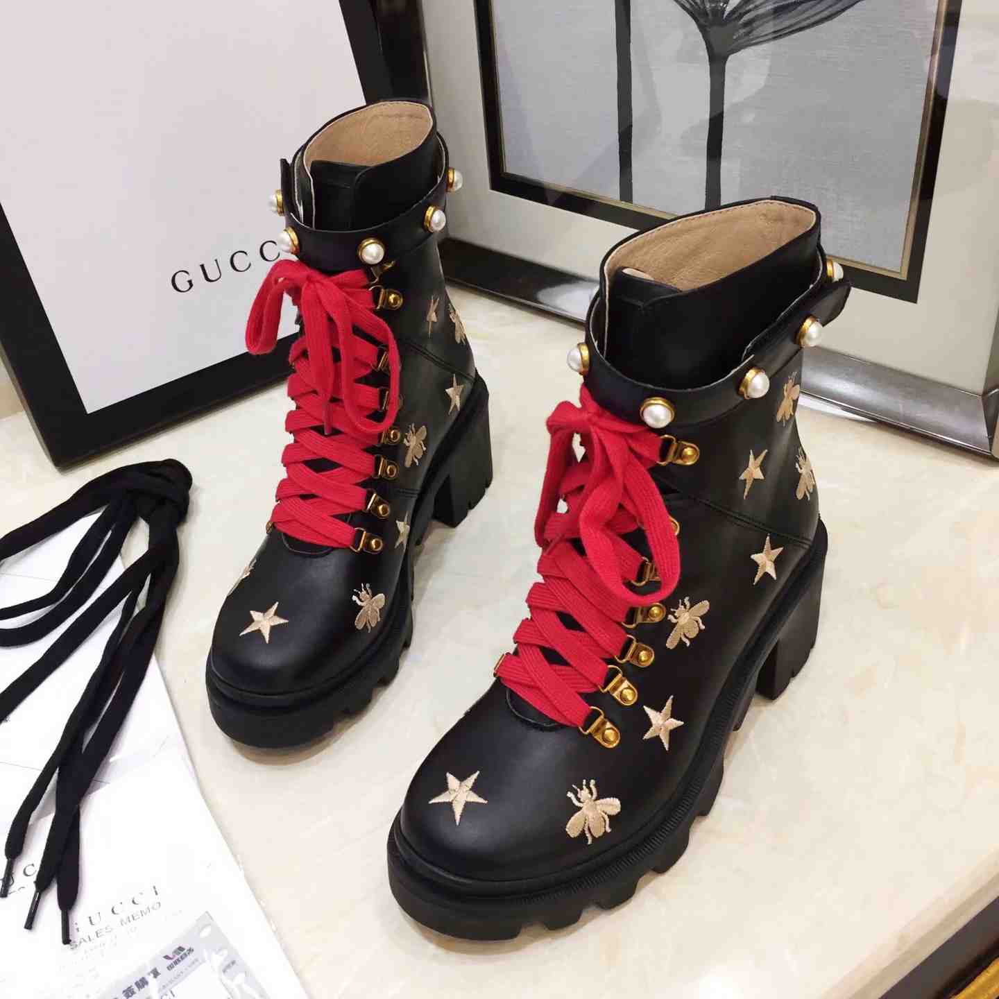 Gucci Lederstiefelette - EUR FASHION