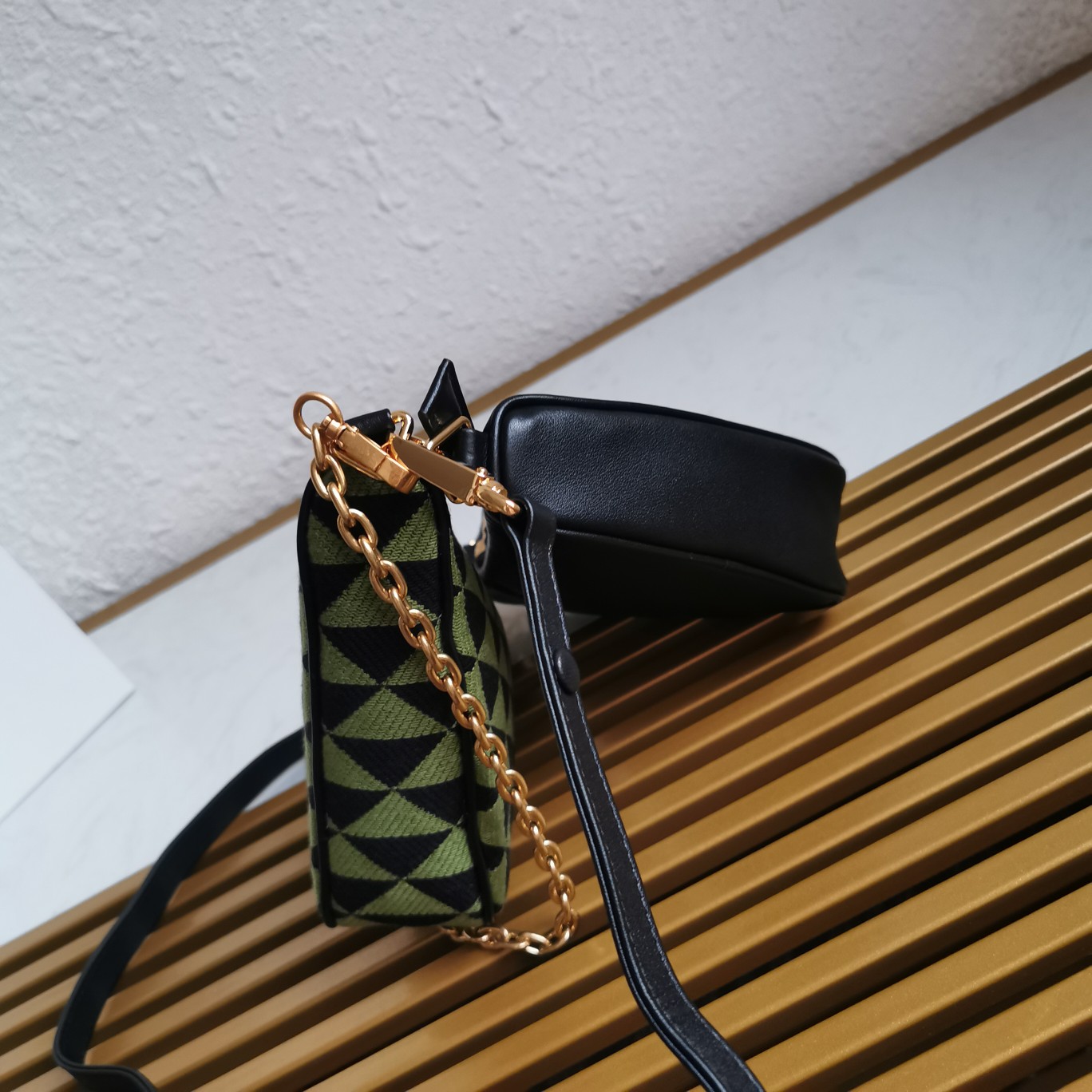 Prada Symbole Minitasche aus Leder und Stoff (26-16-13 cm) - EUR FASHION