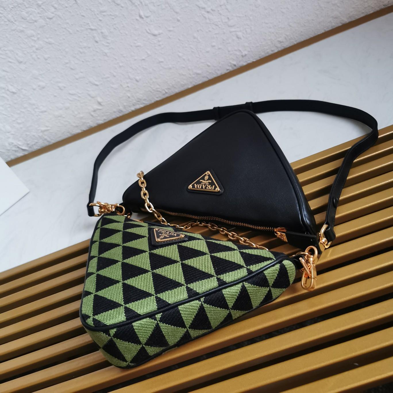 Prada Symbole Minitasche aus Leder und Stoff (26-16-13 cm) - EUR FASHION