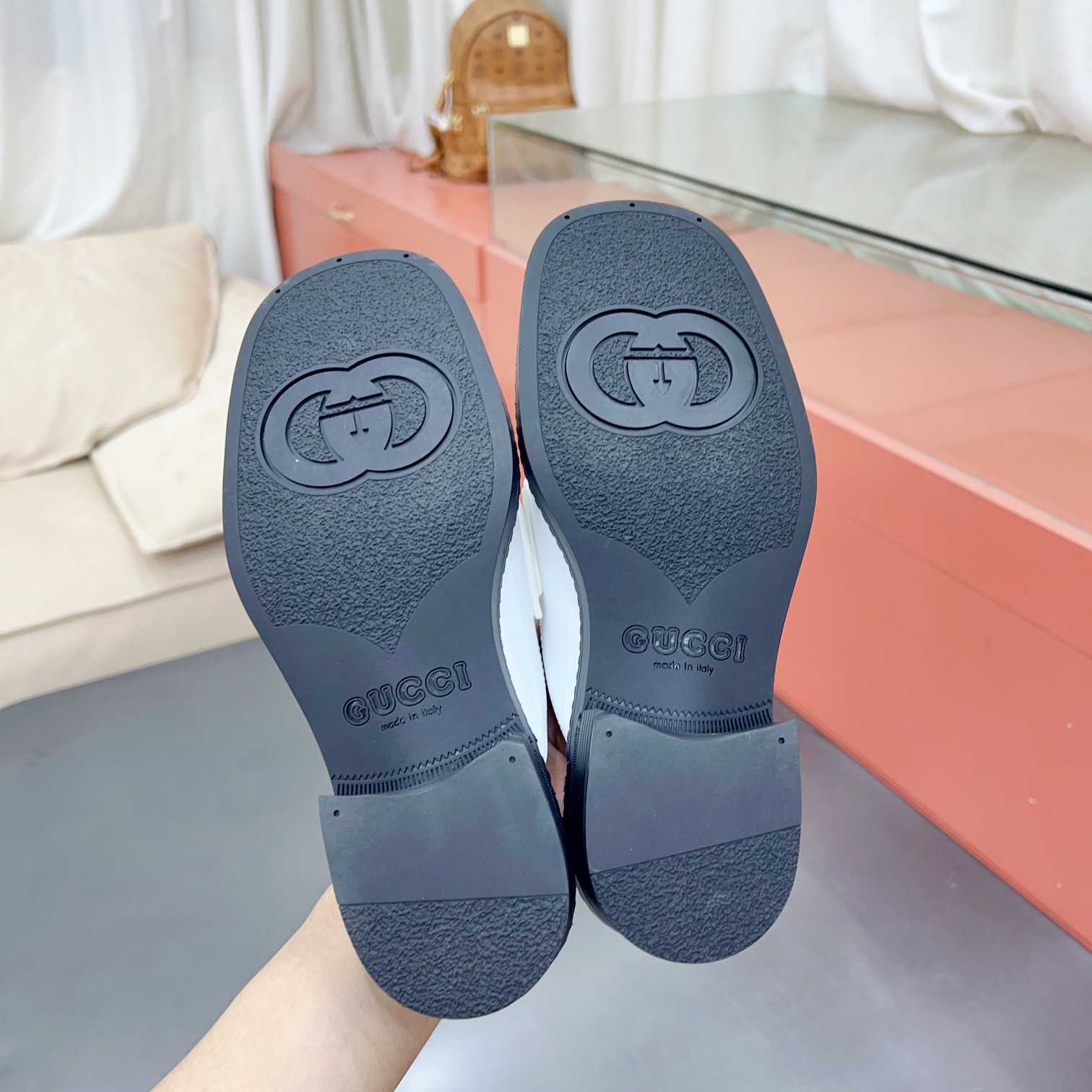 Gucci Damen-Slipper mit ineinandergreifendem G - EUR FASHION