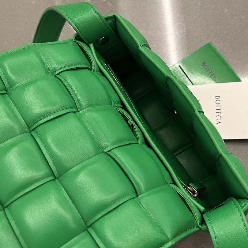 Kleine gepolsterte Kassette von Bottega Veneta - EUR FASHION