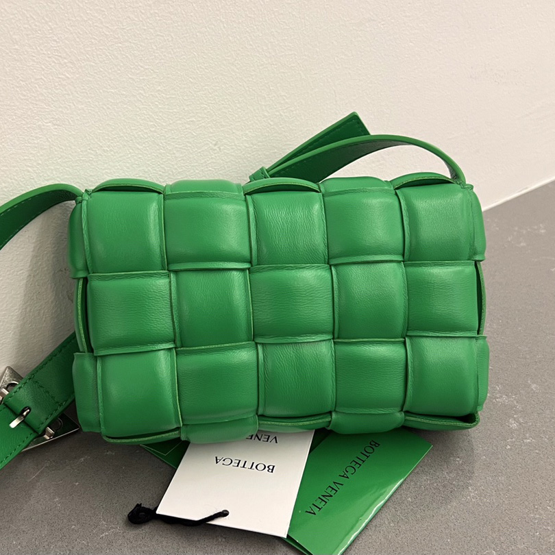 Kleine gepolsterte Kassette von Bottega Veneta - EUR FASHION