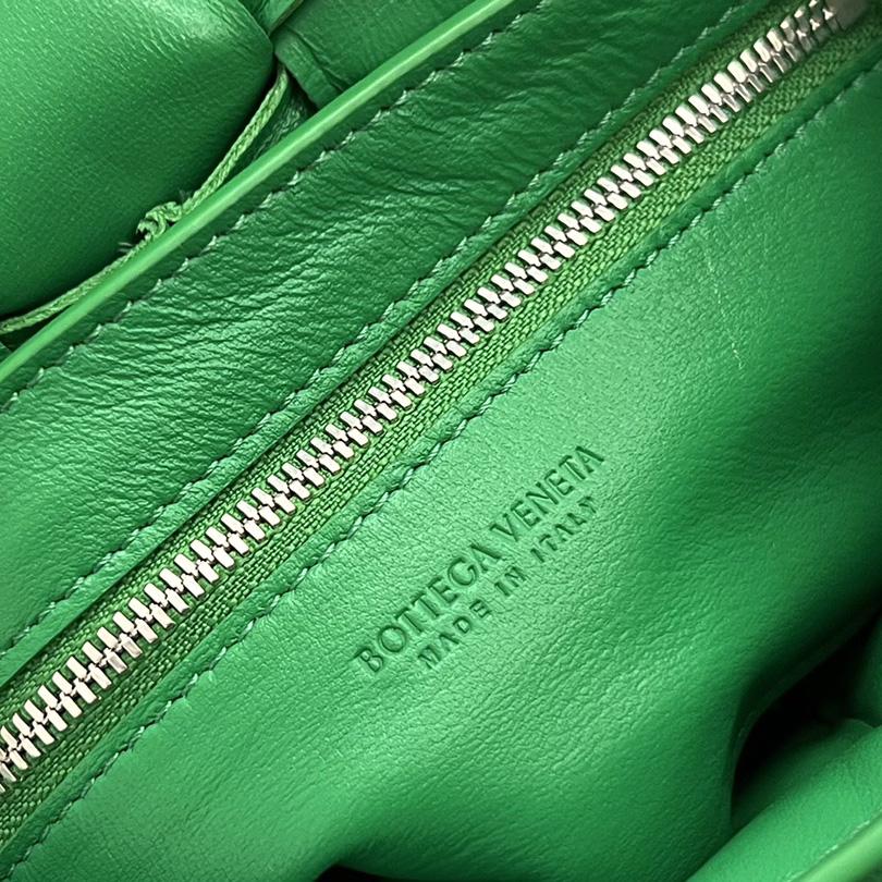 Kleine gepolsterte Kassette von Bottega Veneta - EUR FASHION