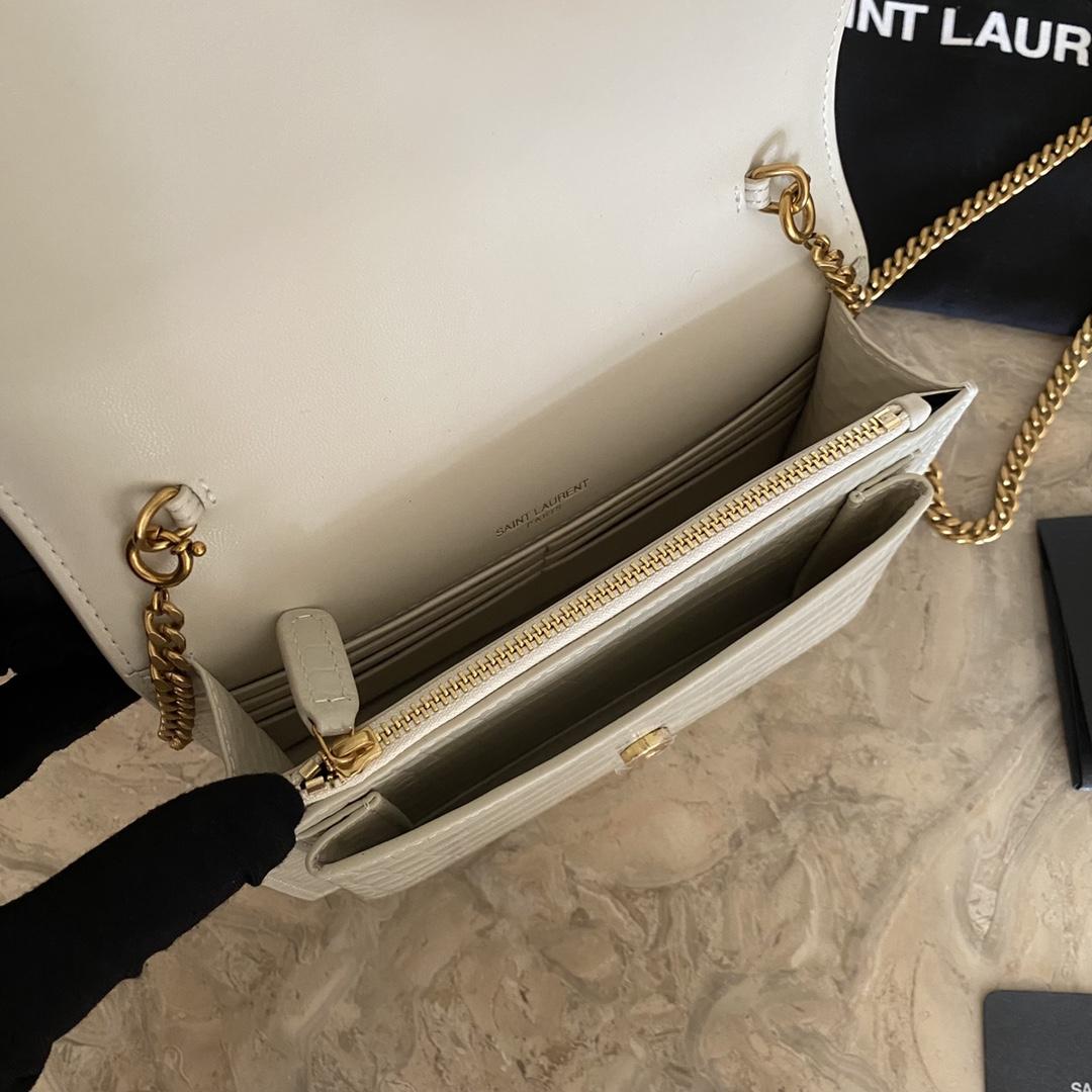 Saint Laurent Sunset Chain-Geldbörse aus glänzendem Leder mit Krokodilprägung - EUR FASHION