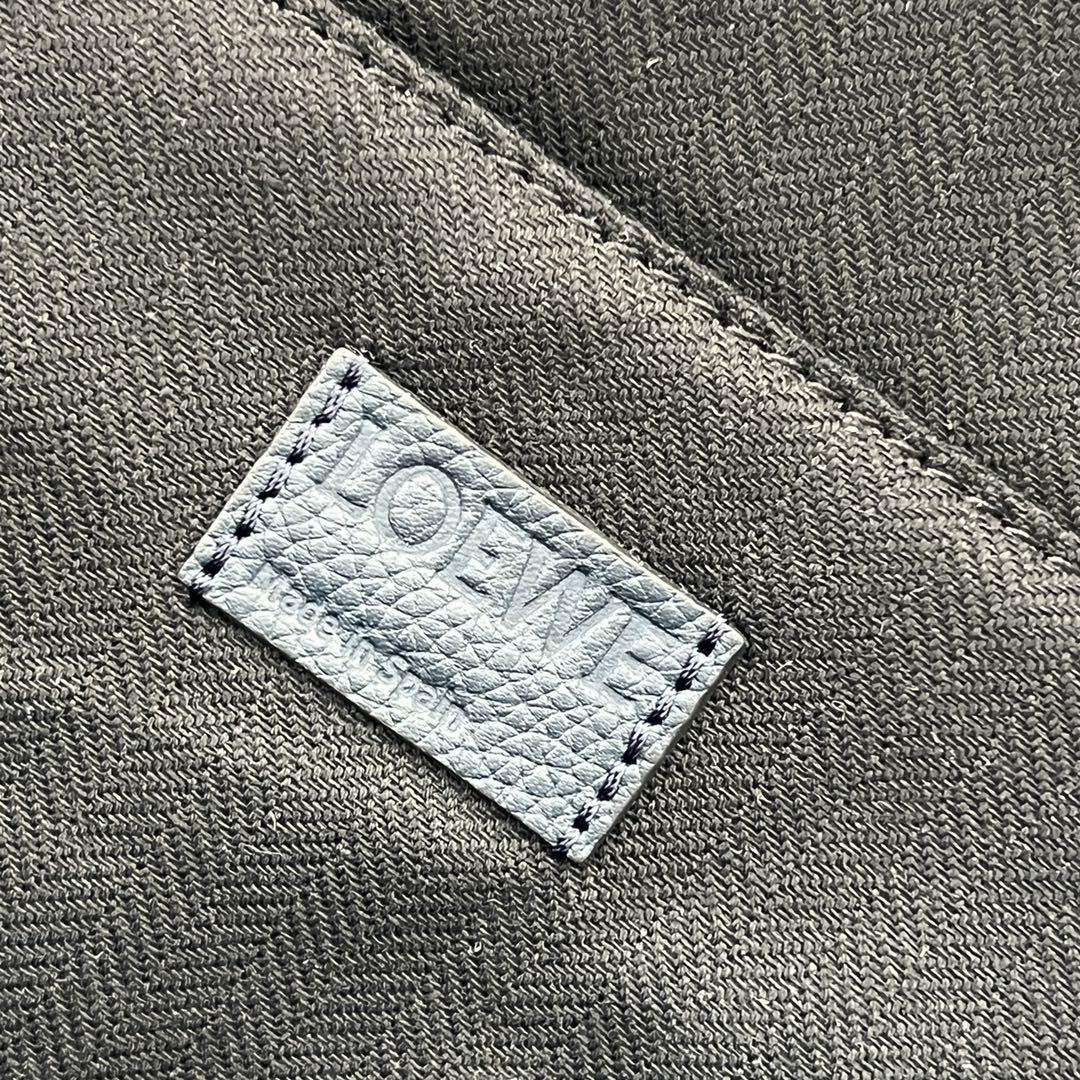 Loewe Militärrucksack aus weichem, genarbtem Kalbsleder - EUR FASHION