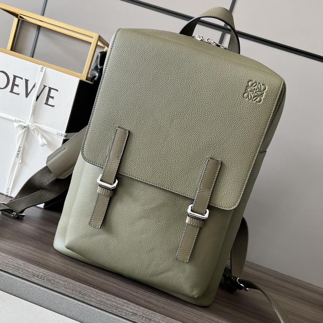 Loewe Militärrucksack aus weichem, genarbtem Kalbsleder - EUR FASHION