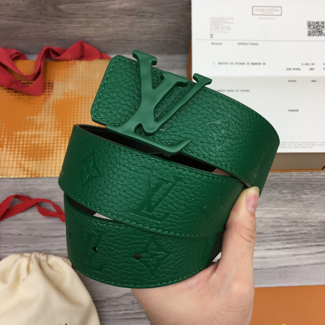 Wendegürtel von Louis Vuitton - EUR FASHION