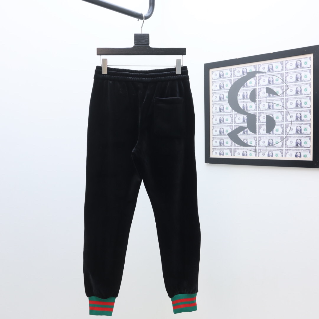 Gucci-Reißverschlussjacke und Jogginghose - EUR FASHION