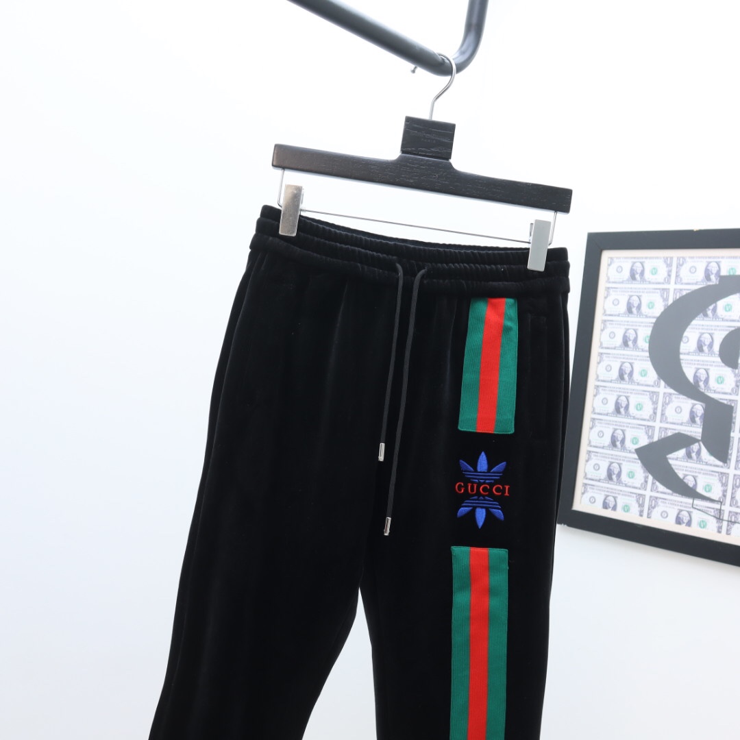 Gucci-Reißverschlussjacke und Jogginghose - EUR FASHION