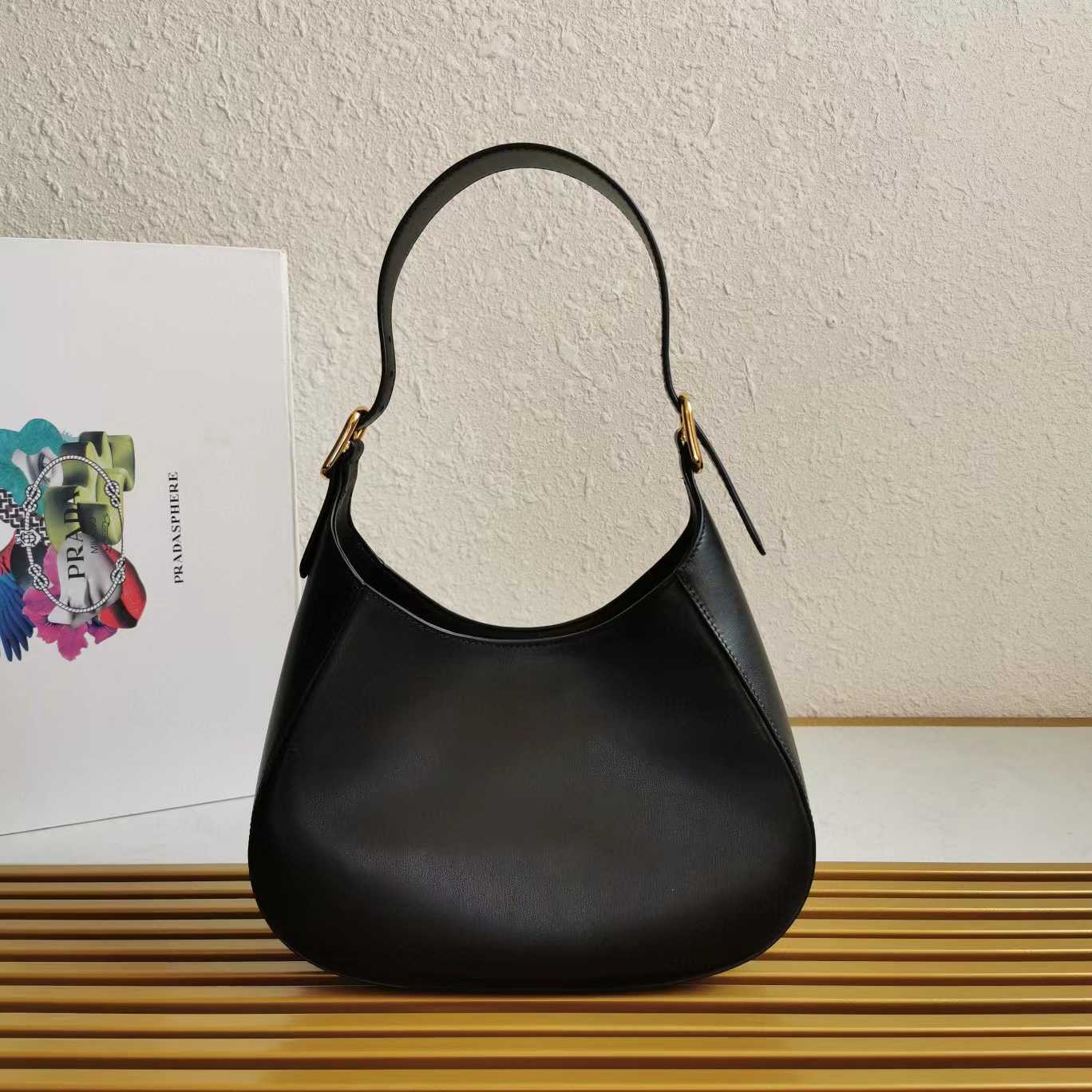Prada Prada Cleo Umhängetasche aus gebürstetem Leder (27-20-7 cm) - EUR FASHION