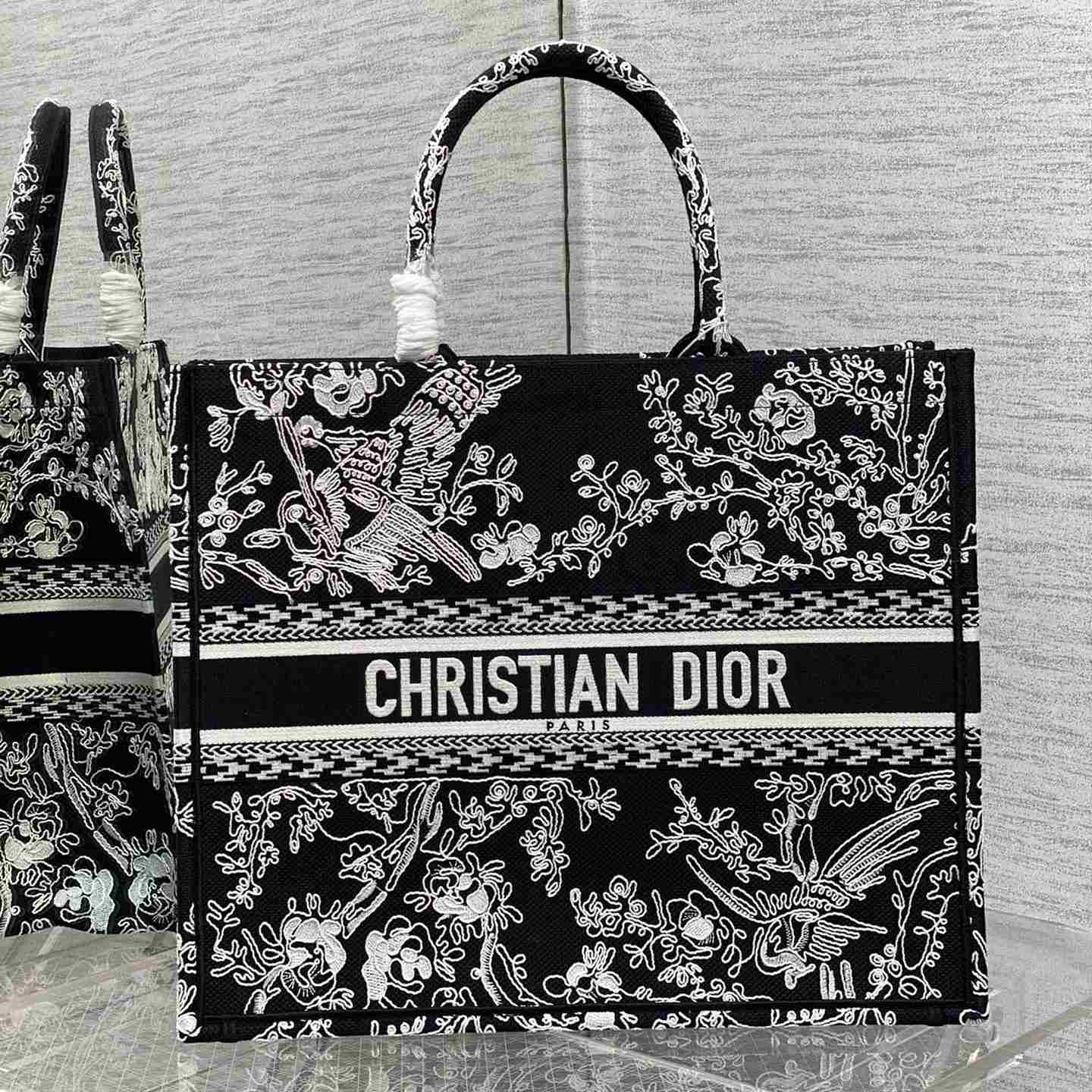 Große Dior-Buchtasche von Dior (42 x 18 x 35 cm) - EUR FASHION