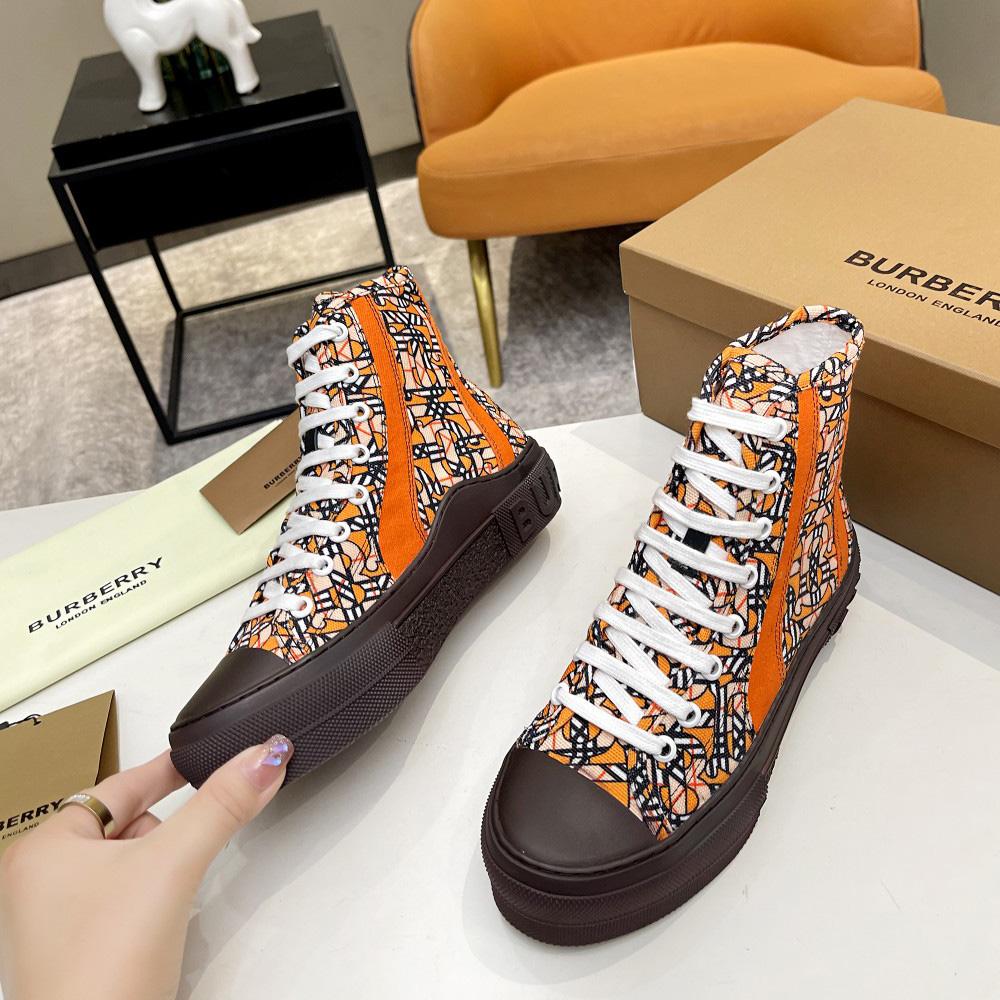 Burberry Vintage-High-Top-Sneaker aus Baumwolle mit Monogramm-Print - EUR FASHION