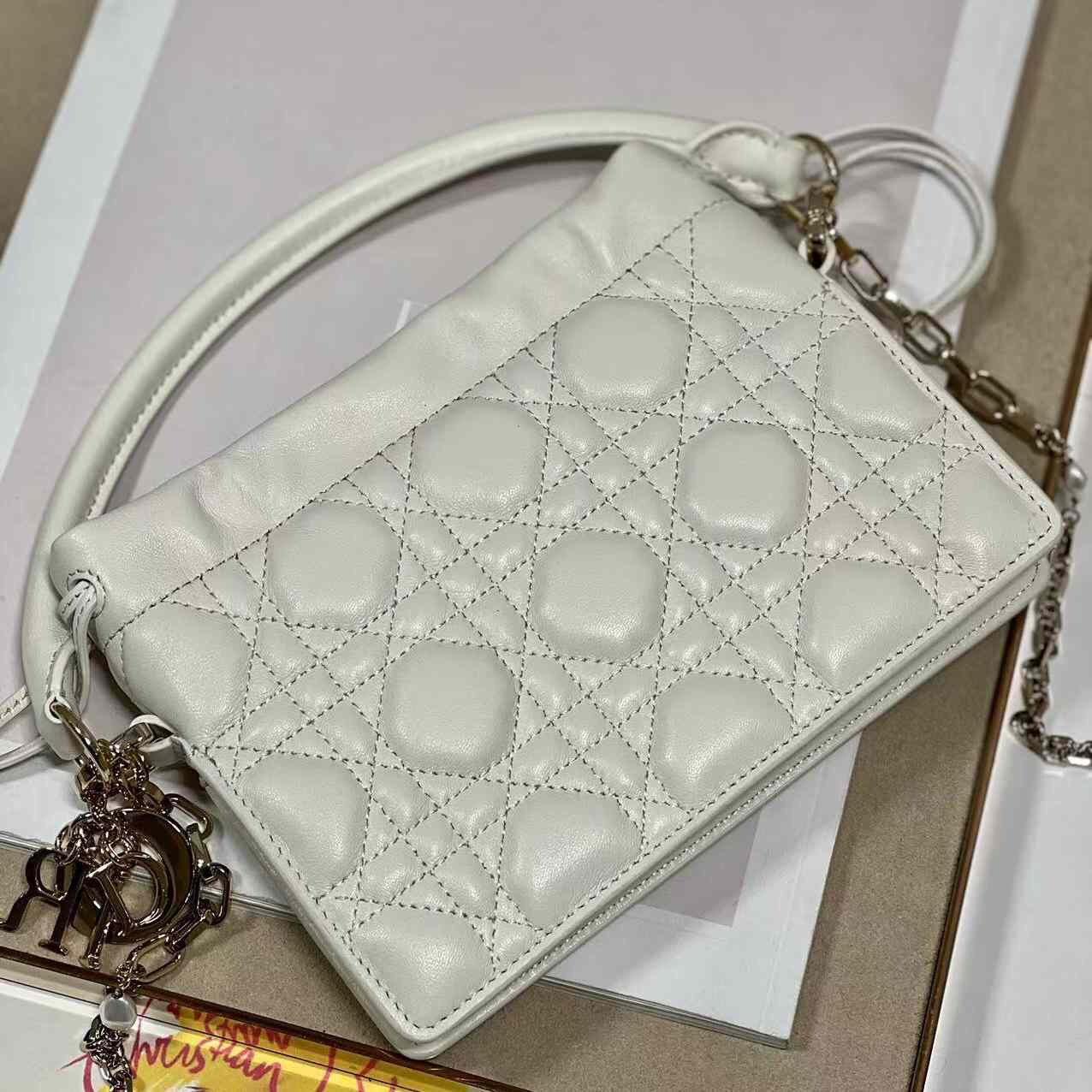 Dior Lady Dior Mini-Tasche mit Kordelzug und Henkel - EUR FASHION