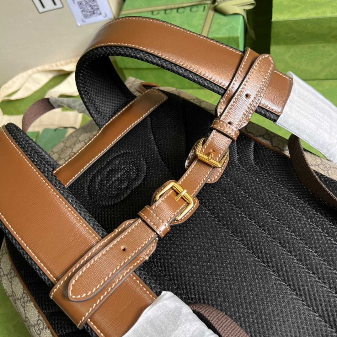 Gucci Mittelgroßer Rucksack mit ineinandergreifendem G (26-43-18 cm) - EUR FASHION