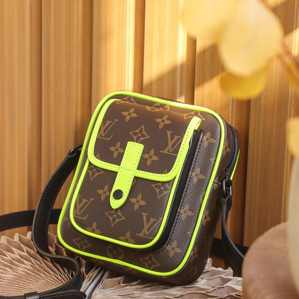 Louis Vuitton Christopher Tragbare Geldbörse (15*17*8cm) M69404 - EUR FASHION